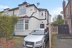 3 bedroom semi-detached house to rent