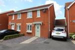 3 bedroom semi-detached house to rent