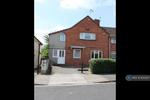 4 bedroom semi-detached house to rent