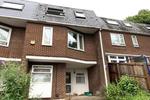 5 bedroom terraced house to rent