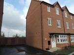 4 bedroom semi-detached house to rent