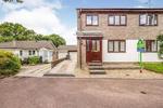 3 bedroom semi-detached house to rent