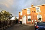 4 bedroom end of terrace house to rent