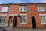 6 bedroom terraced house to rent