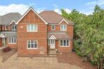 5 bedroom detached house to rent