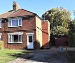 3 bedroom semi-detached house to rent