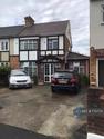 4 bedroom semi-detached house to rent