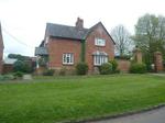 4 bedroom semi-detached house to rent