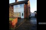 3 bedroom semi-detached house to rent