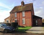 3 bedroom semi-detached house to rent