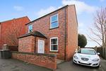 2 bedroom detached house to rent