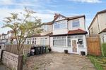 3 bedroom end of terrace house to rent