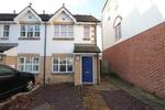 3 bedroom end of terrace house to rent