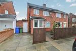 3 bedroom semi-detached house to rent