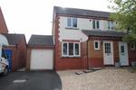 3 bedroom semi-detached house to rent