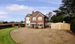 5 bedroom detached house to rent