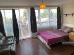 4 bedroom flat share to rent