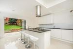 5 bedroom semi-detached house to rent