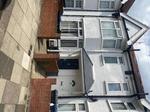 5 bedroom semi-detached house to rent