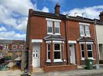 3 bedroom end of terrace house to rent