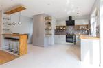 5 bedroom end of terrace house to rent