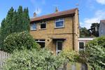 3 bedroom semi-detached house to rent