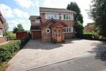 4 bedroom detached house to rent